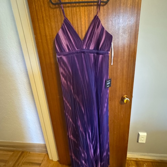 Lulu's Strapless Pleated Evening Dress in Purple and Magenta - Picture 2 of 4